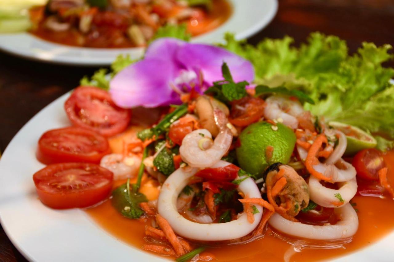 Ban Rai Jai Chaem - Spa Cafe & Homestay Экстерьер фото